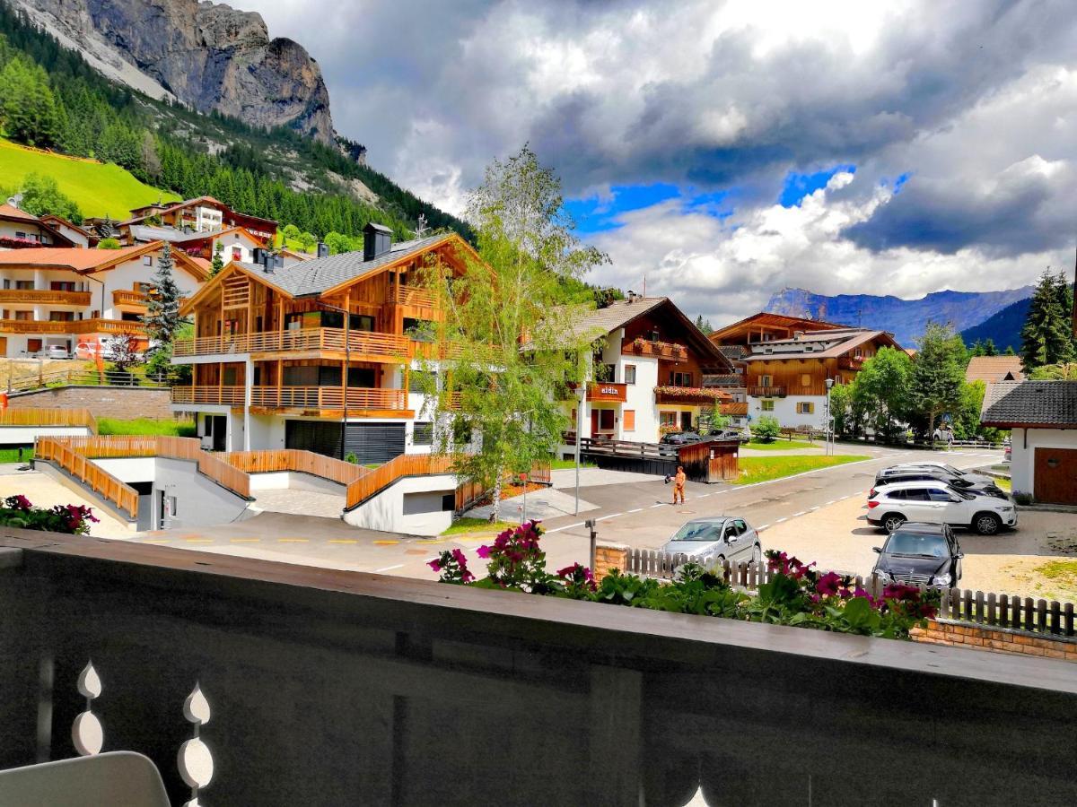 Garni Gabrieli Bed & Breakfast กอร์วารา อิน บาเดีย ภายนอก รูปภาพ