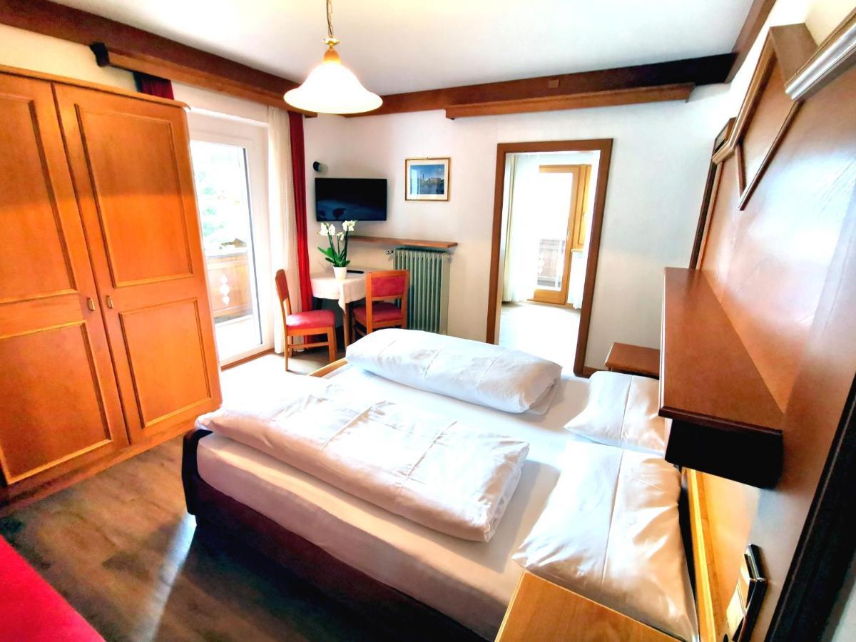 Garni Gabrieli Bed & Breakfast กอร์วารา อิน บาเดีย ภายนอก รูปภาพ