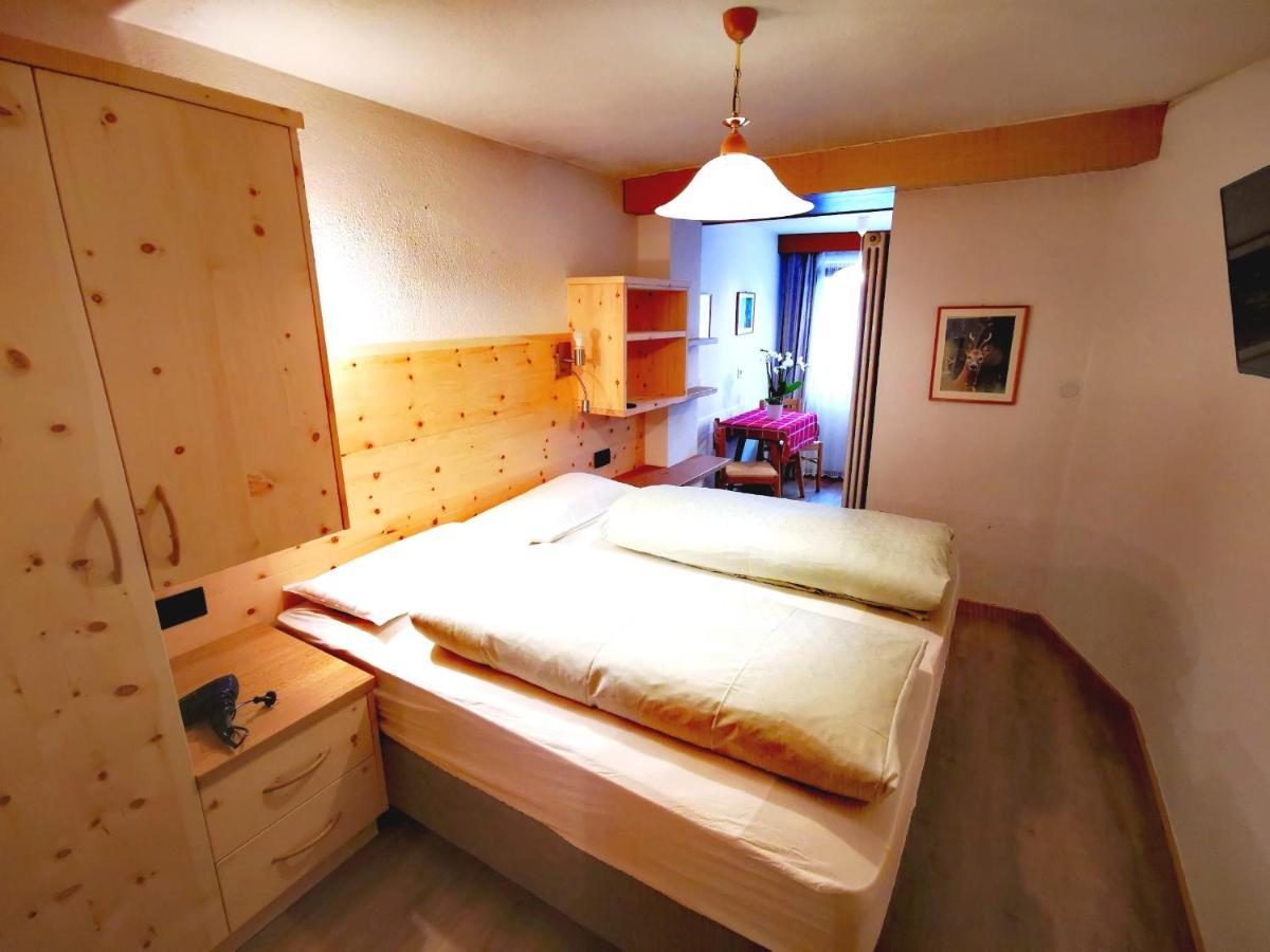 Garni Gabrieli Bed & Breakfast กอร์วารา อิน บาเดีย ภายนอก รูปภาพ