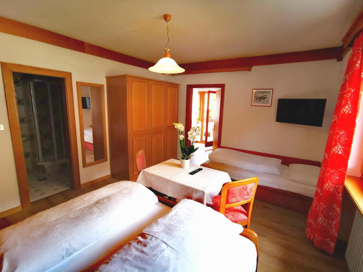 Garni Gabrieli Bed & Breakfast กอร์วารา อิน บาเดีย ภายนอก รูปภาพ