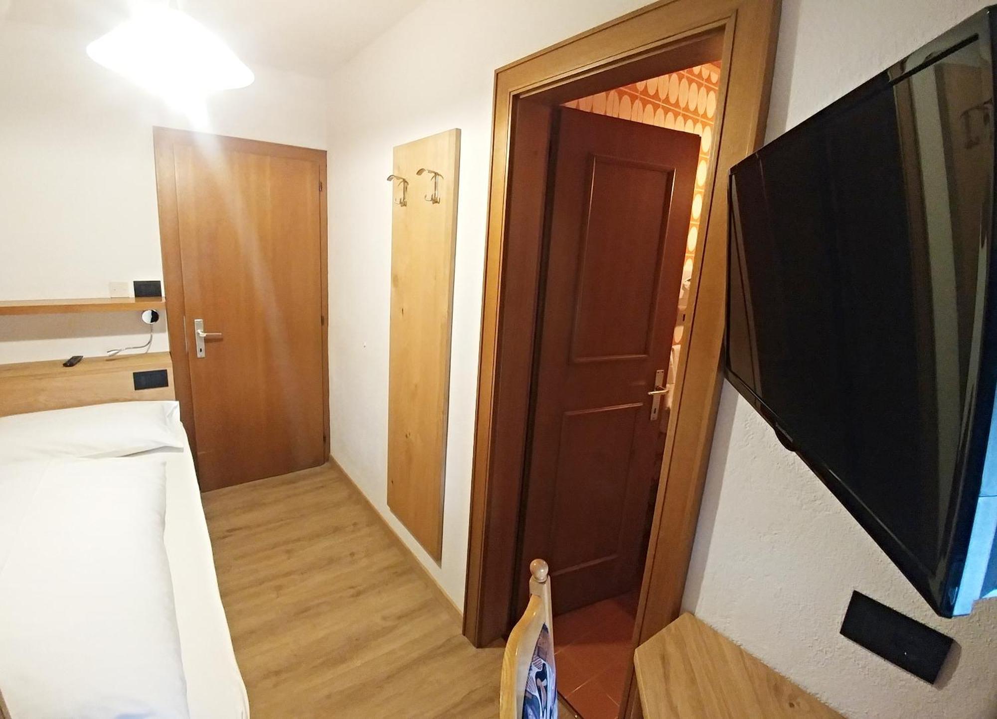 Garni Gabrieli Bed & Breakfast กอร์วารา อิน บาเดีย ห้อง รูปภาพ