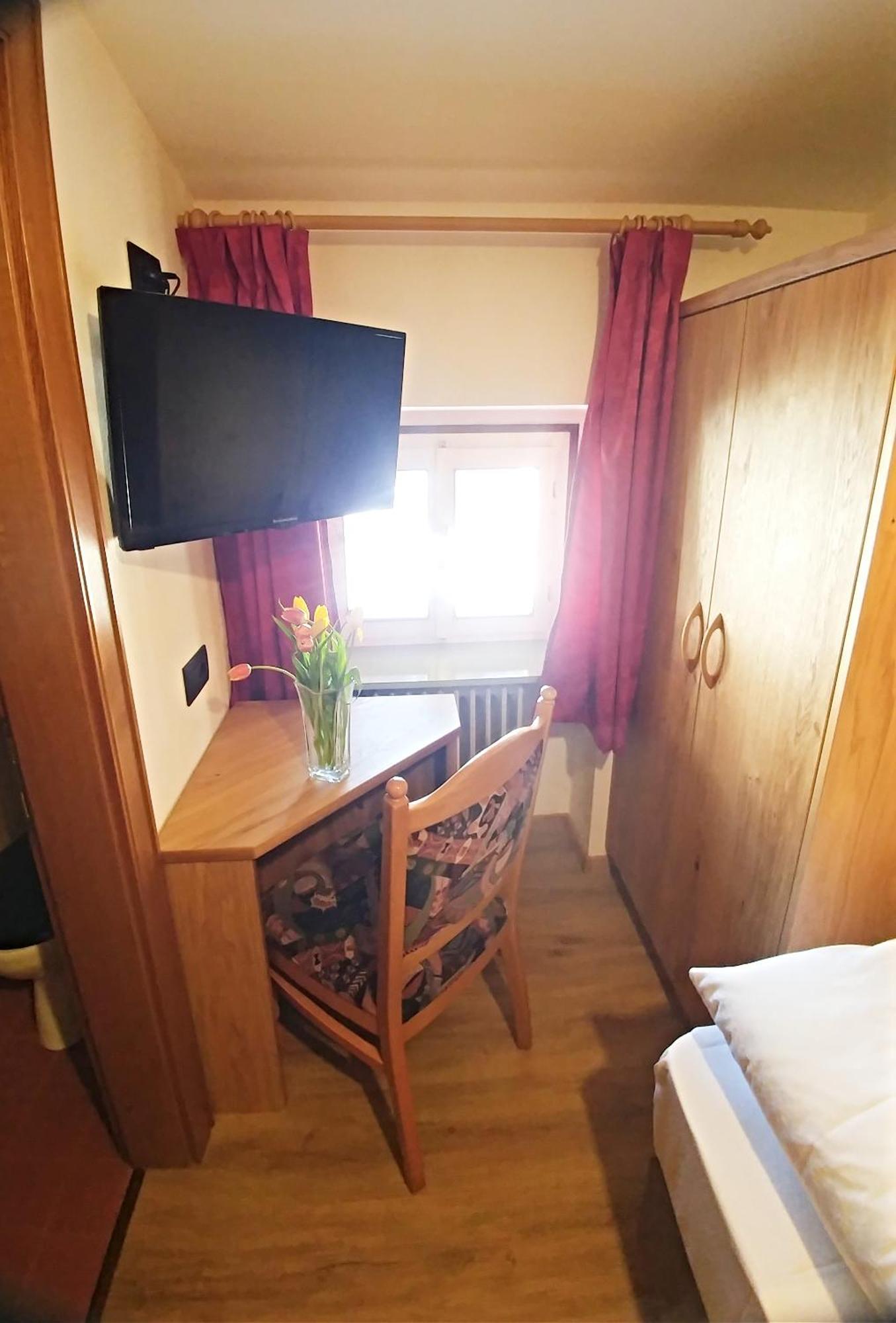 Garni Gabrieli Bed & Breakfast กอร์วารา อิน บาเดีย ห้อง รูปภาพ