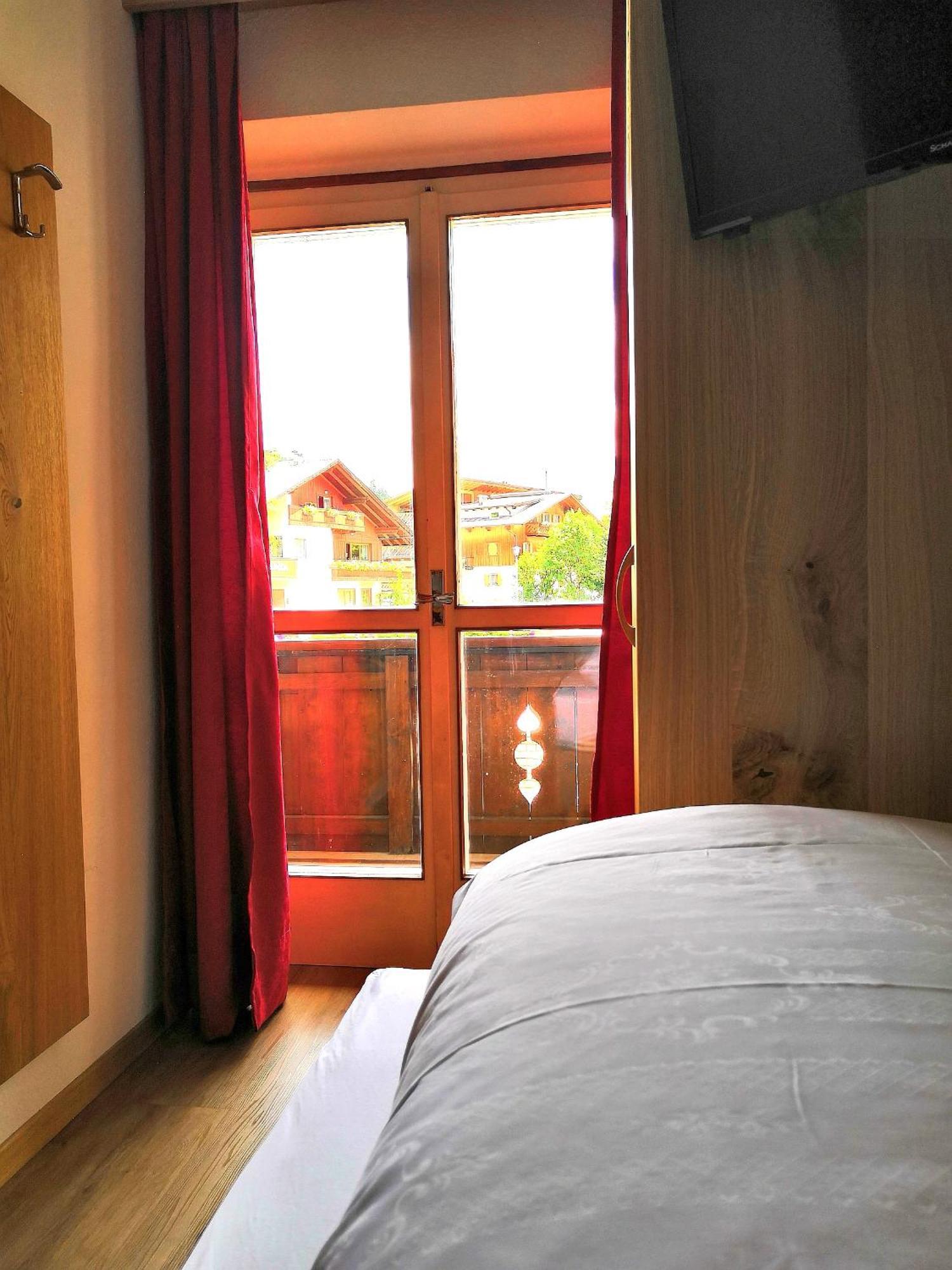 Garni Gabrieli Bed & Breakfast กอร์วารา อิน บาเดีย ห้อง รูปภาพ